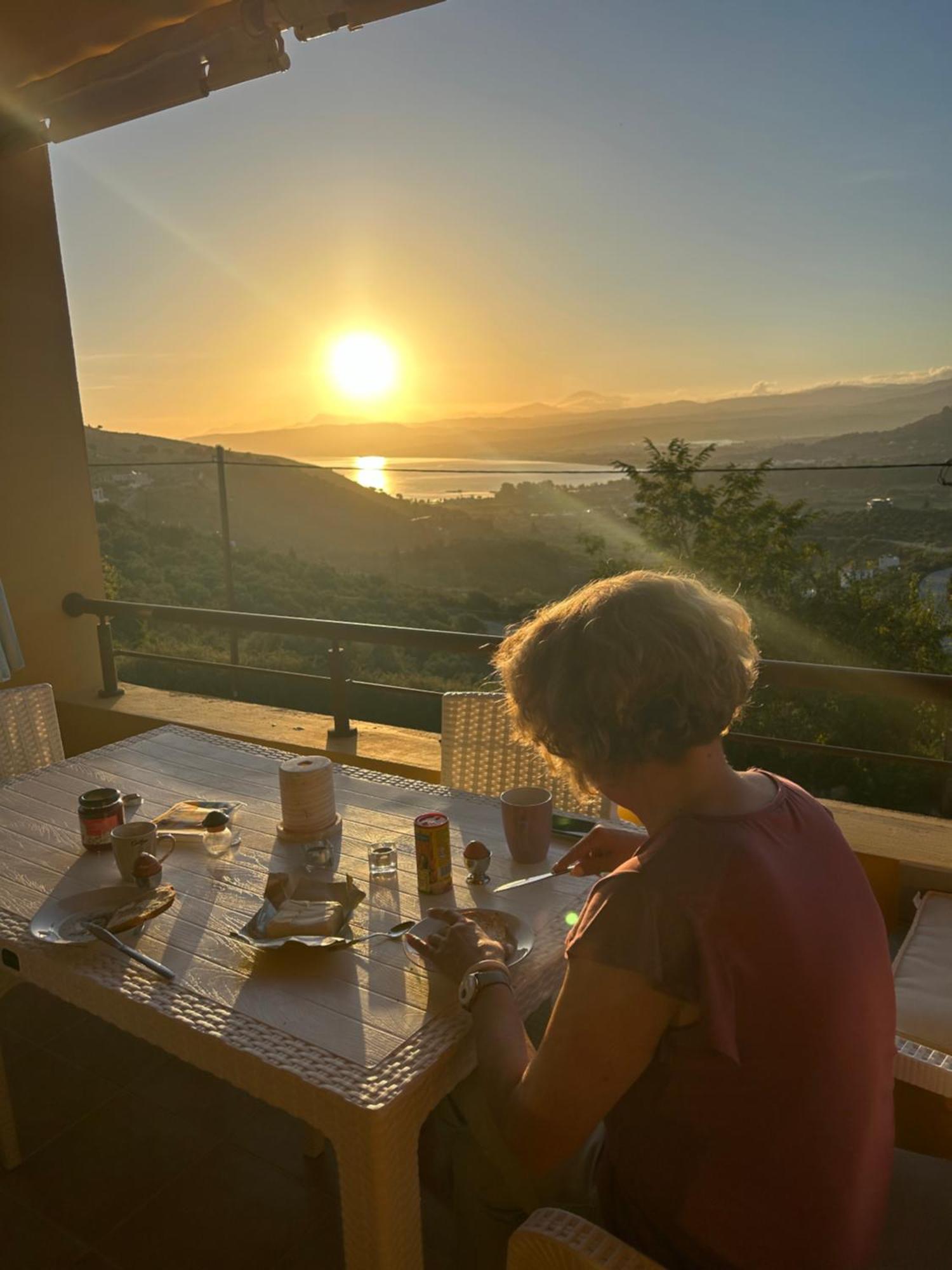 Ferienwohnung Grosses Haus Mit Traumhaftem Ausblick Georgioupoli Exterior foto